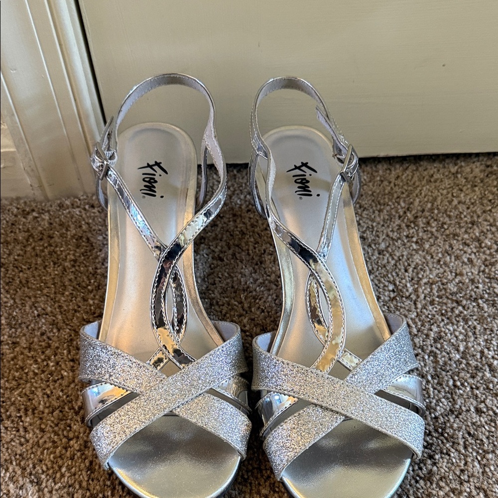 Women’s Fiona Silver Glitter Slingback Heels